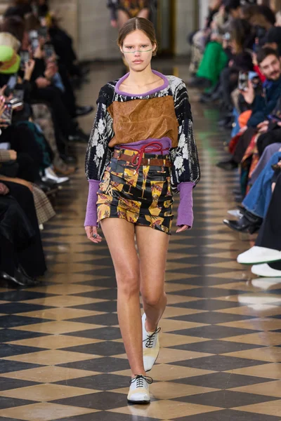 Look 5